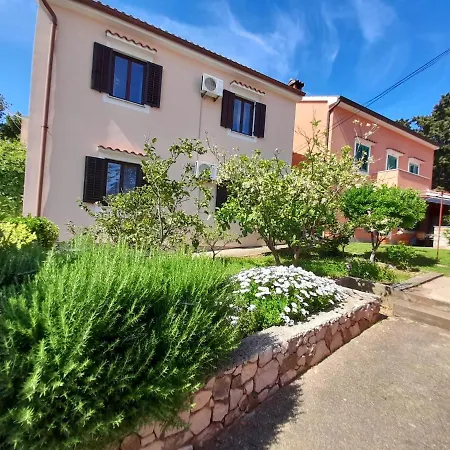 Nedjeljko 아파트 *