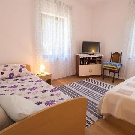 公寓 Nedjeljko Čunski