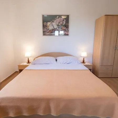 Nedjeljko 公寓 Čunski